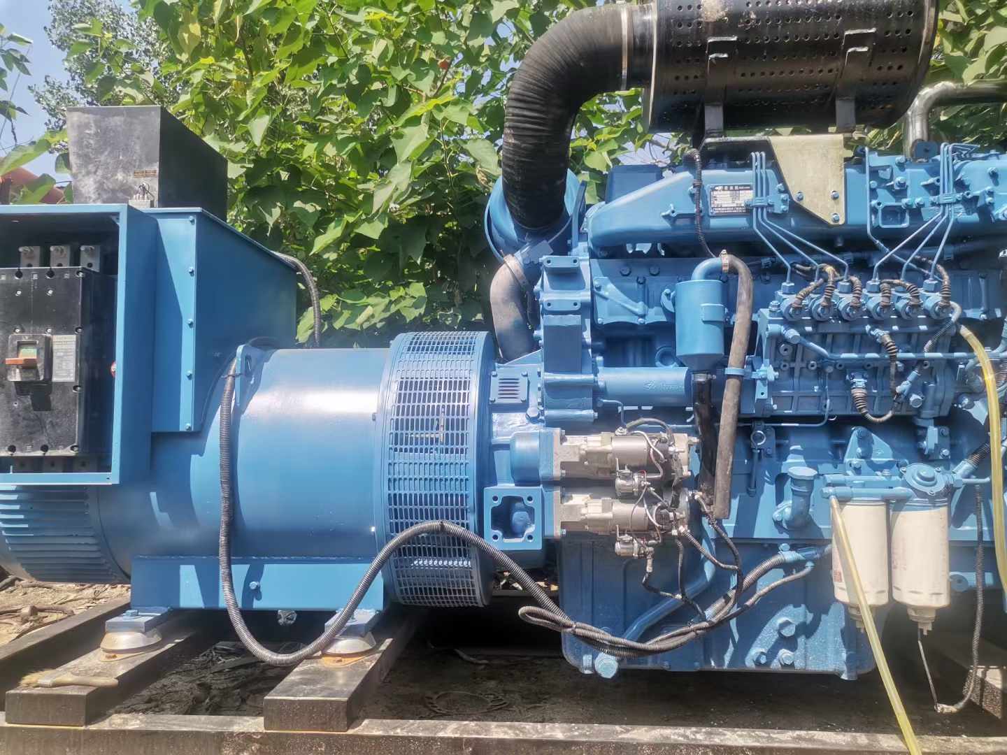 双柏详细说明降低 800kW 柴油发电机输出电流波动的方法
