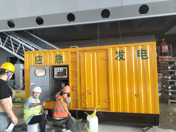 双柏怎样判断空气滤清器是否需要更换？